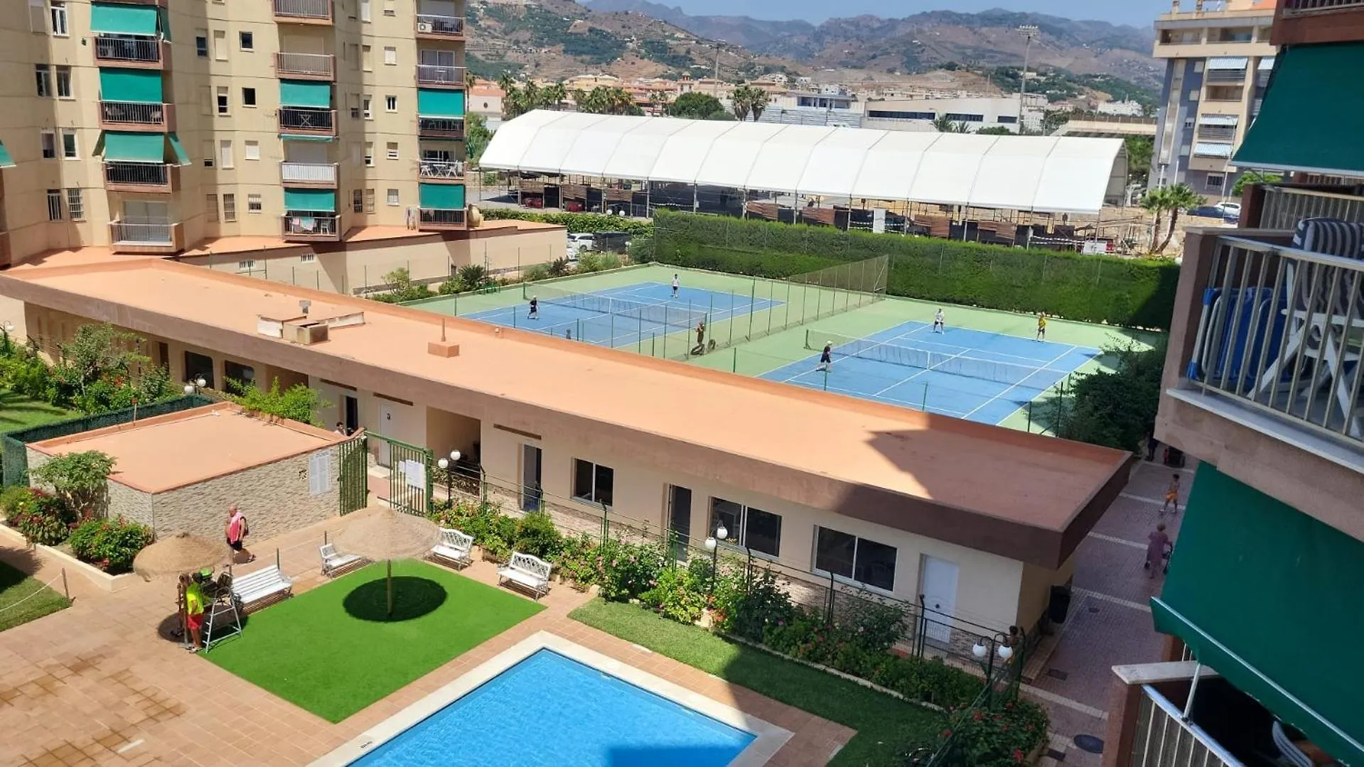 Gondolas, Enfrente De La Playa, Aire Acondicionado En Dormitorio Almuñécar 아파트