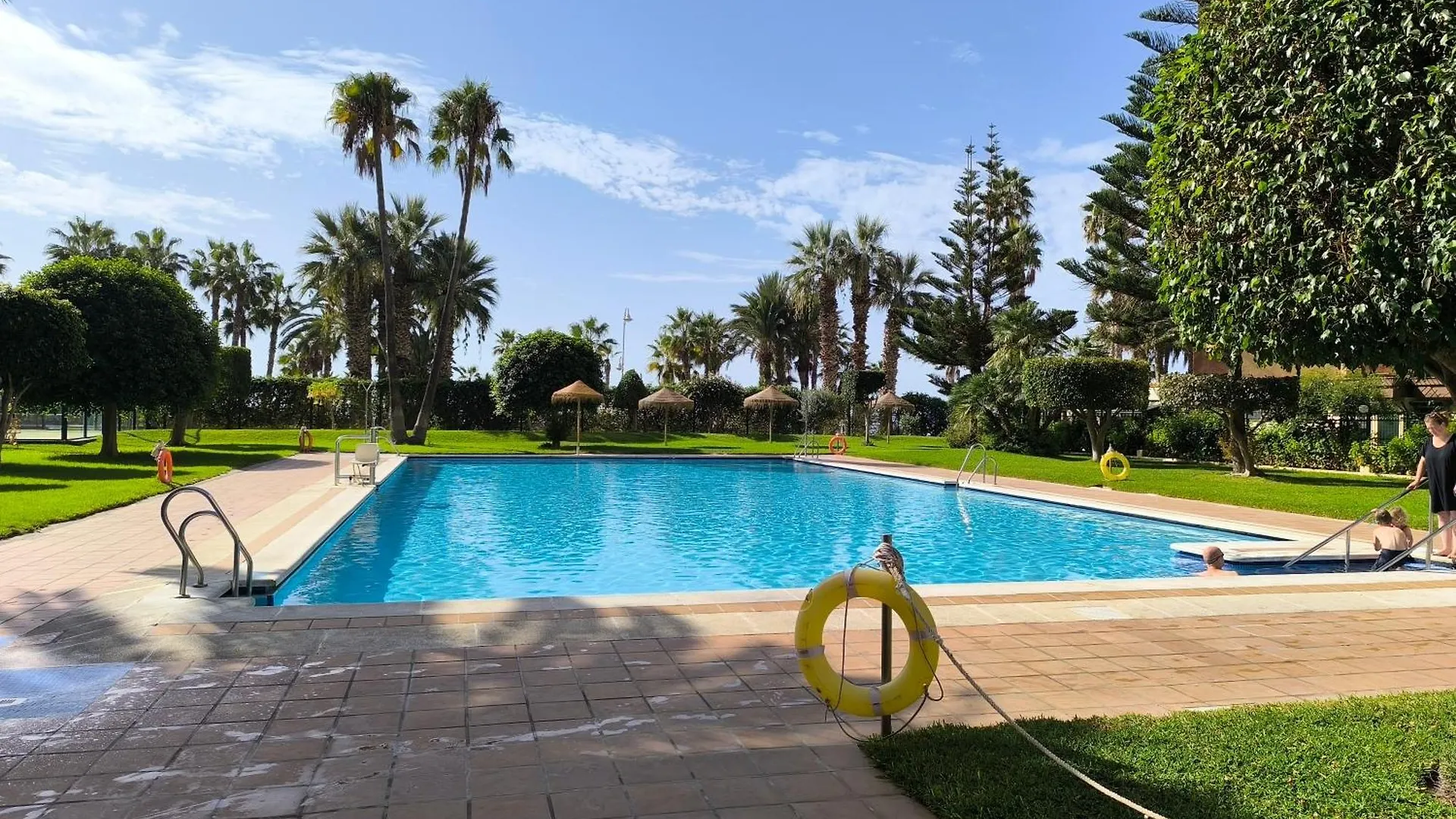 Gondolas, Enfrente De La Playa, Aire Acondicionado En Dormitorio Almuñécar 0*,  스페인